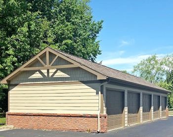Willows of Coventry Apartments Garages